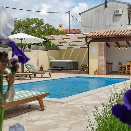 Katja By Guide Villa Peruški