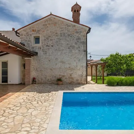 Katja By Guide Villa