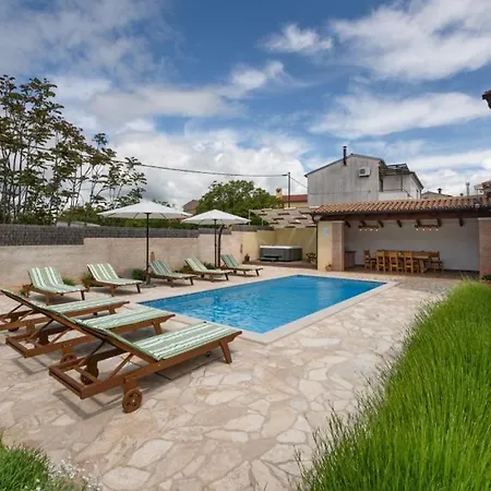 Katja By Guide Villa