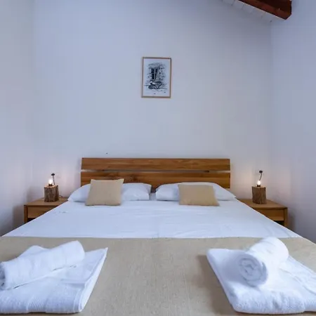 Katja By Guide Peruški