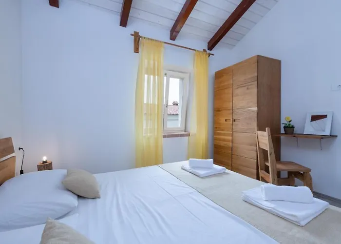 Katja By Guide Peruški