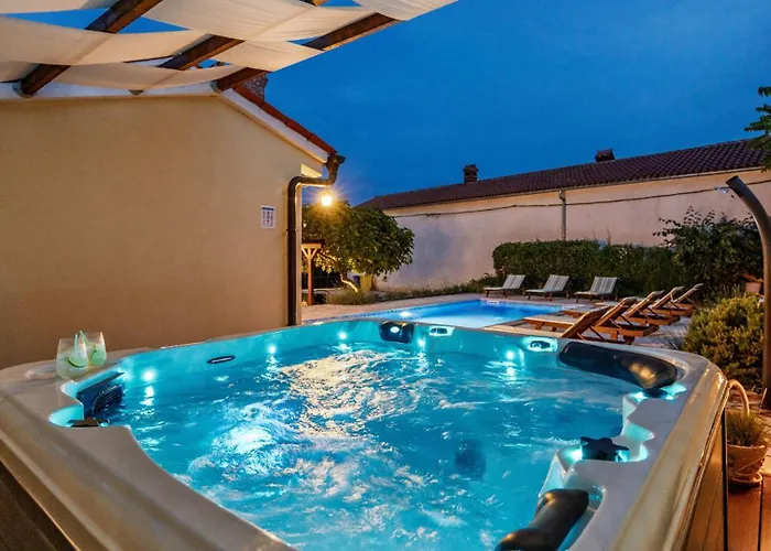 Katja By Guide Peruški