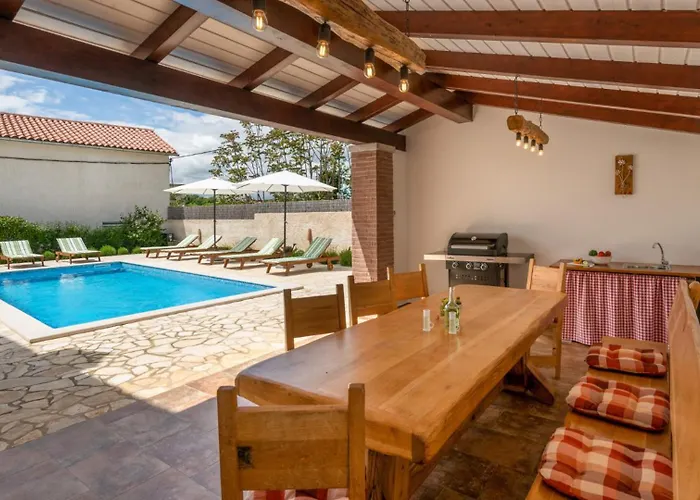 Βίλα Katja By Guide Peruški