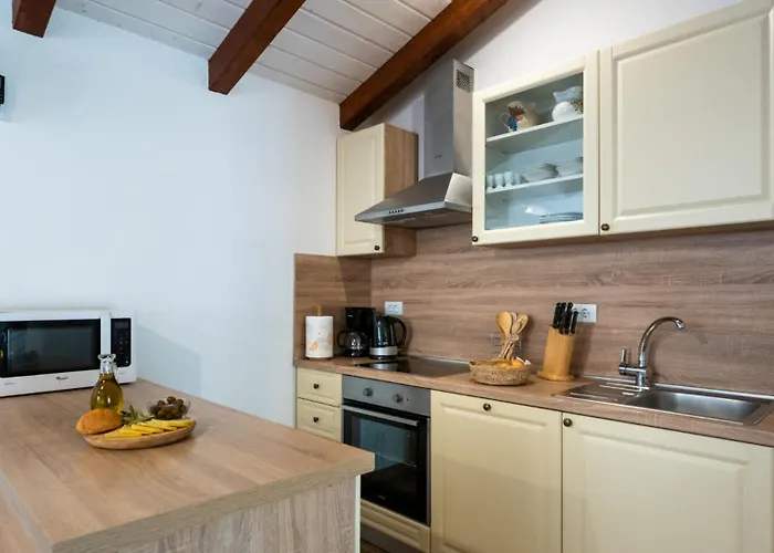 Katja By Guide Βίλα Peruški