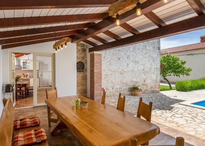 Βίλα Katja By Guide Peruški